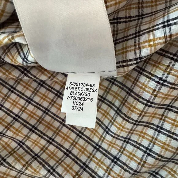 Banana Republic Factory Athletic-Fit Dress Shirt Size Medium NWOT - Picture 6 of 6